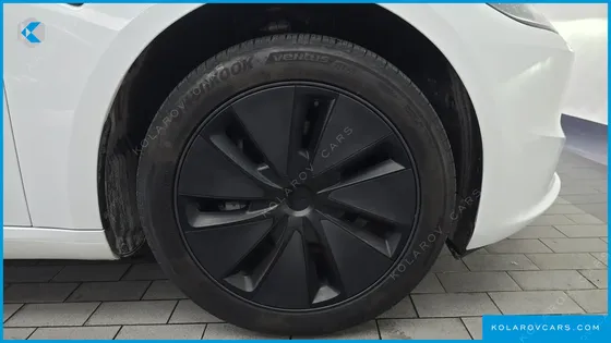 TESLA MODEL 3 RWD