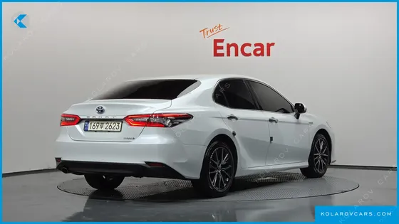 TOYOTA CAMRY 2.5 XLE HYBRID