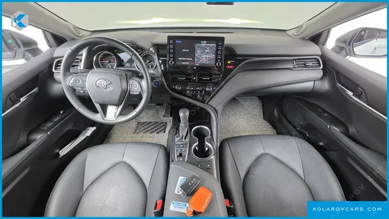 TOYOTA CAMRY 2.5 XLE HYBRID