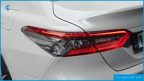 TOYOTA CAMRY 2.5 XLE HYBRID