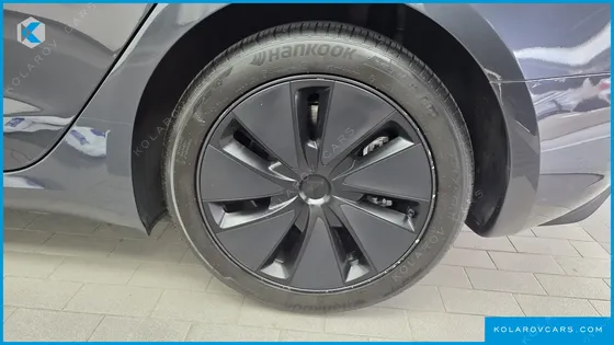 TESLA MODEL 3 RWD