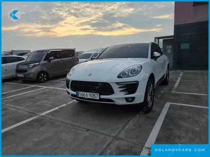 PORSCHE MACAN 2.0