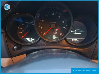 PORSCHE MACAN 2.0