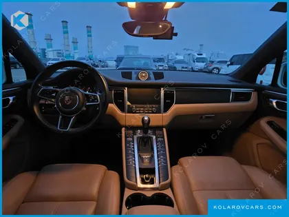 PORSCHE MACAN 2.0