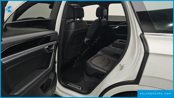 VOLKSWAGEN TOUAREG 3.0 TDI R-LINE