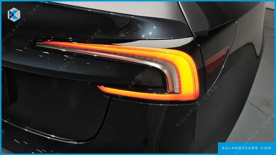 TESLA MODEL 3 RWD