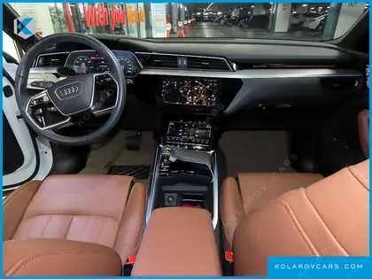 AUDI Q8 E-TRON 55 QUATTRO PREMIUM