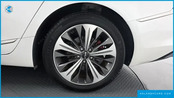 KIA K8 SIGNATURE