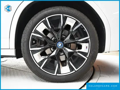 BMW IX3 M SPORTS
