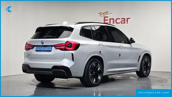 BMW IX3 M SPORTS