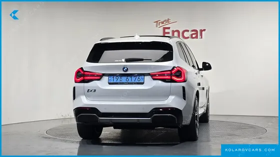 BMW IX3 M SPORTS