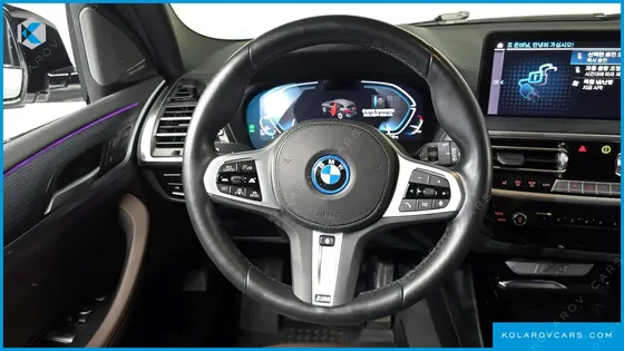 BMW IX3 M SPORTS