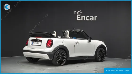 MINI COOPER CONVERTIBLE FAVOURED