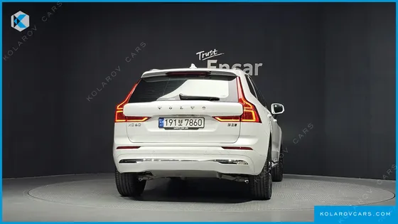 VOLVO XC60 B5 ULTIMATE BRIGHT
