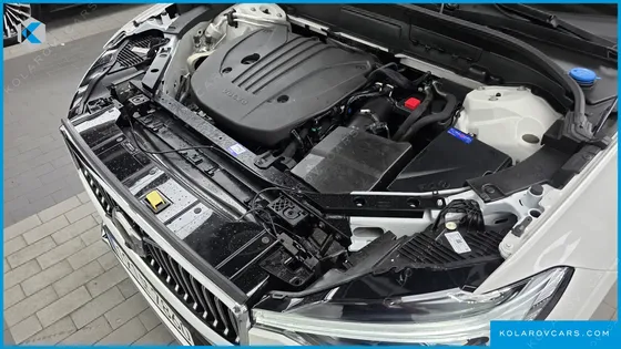 VOLVO XC60 B5 ULTIMATE BRIGHT
