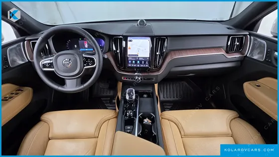 VOLVO XC60 B5 ULTIMATE BRIGHT