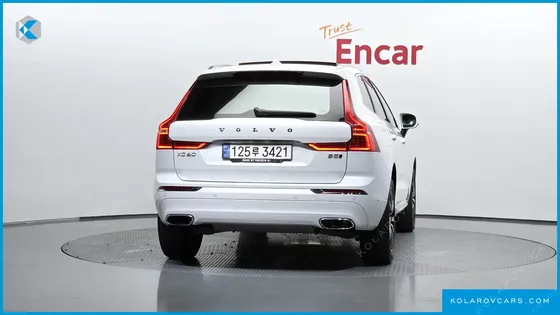 VOLVO XC60 B5 INSCRIPTION