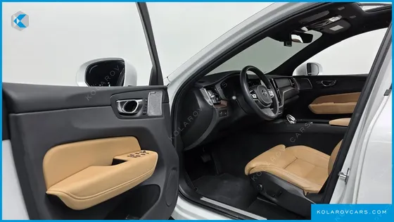 VOLVO XC60 B5 INSCRIPTION
