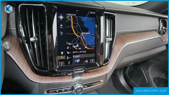VOLVO XC60 B5 INSCRIPTION