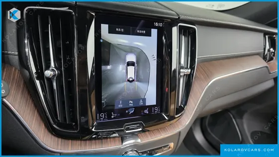 VOLVO XC60 B5 INSCRIPTION