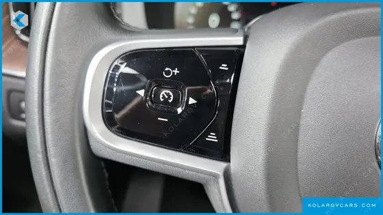 VOLVO XC60 B5 INSCRIPTION