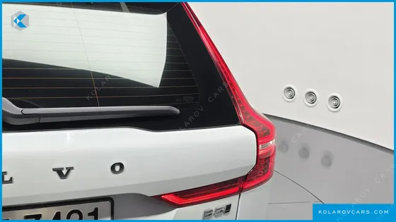 VOLVO XC60 B5 INSCRIPTION