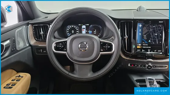 VOLVO XC60 T8 INSCRIPTION