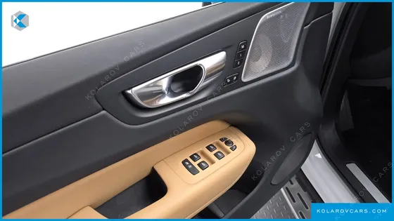 VOLVO XC60 B5 ULTIMATE BRIGHT