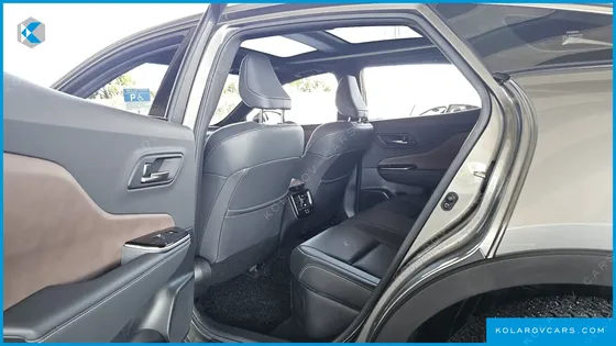 TOYOTA CROWN 2.5 4WD HYBRID
