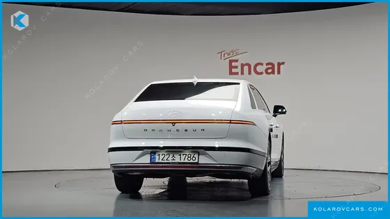 HYUNDAI GRANDEUR 2,5 GASOLINE 2WD