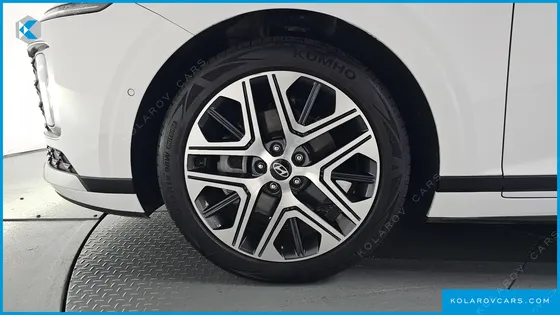 HYUNDAI GRANDEUR 2,5 GASOLINE 2WD