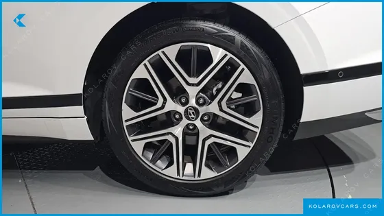 HYUNDAI GRANDEUR 2,5 GASOLINE 2WD