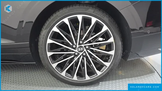HYUNDAI GRANDEUR 2,5 GASOLINE 2WD