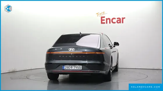 HYUNDAI GRANDEUR 3,5 GASOLINE 4WD