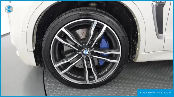 BMW X6M 4.4