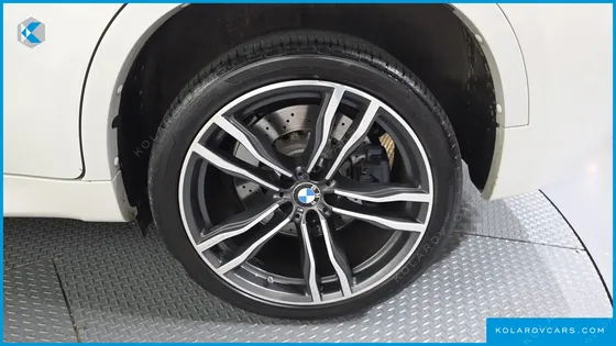 BMW X6M 4.4