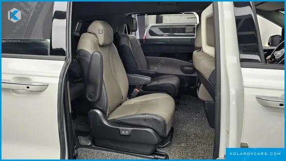 KIA CARNIVAL HEV 9SEATER SIGNATURE