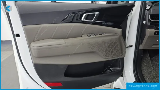 KIA CARNIVAL HEV 9SEATER SIGNATURE