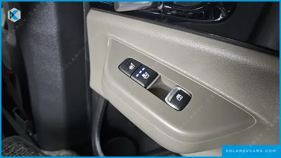 KIA CARNIVAL HEV 9SEATER SIGNATURE