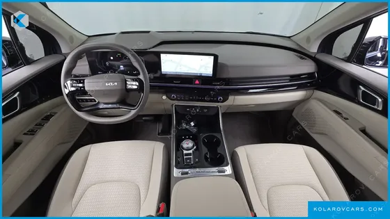 KIA CARNIVAL GASOLINE 7-SEATER SIGNATURE