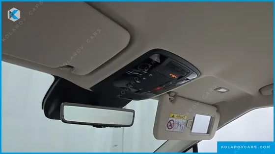 KIA CARNIVAL GASOLINE 7-SEATER SIGNATURE