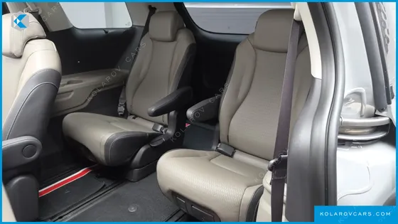 KIA CARNIVAL HEV 9 SEATER X LINE