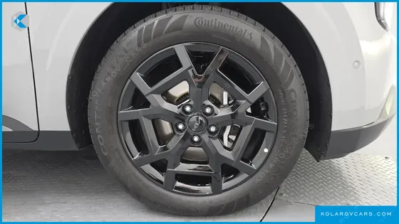 KIA CARNIVAL HEV 9 SEATER X LINE