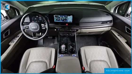 KIA CARNIVAL GASOLINE 9-SEATER NOBLESSE
