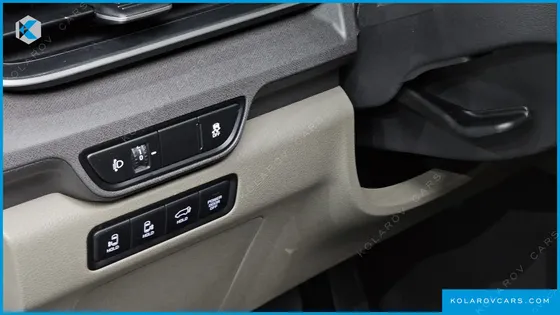 KIA CARNIVAL GASOLINE 9-SEATER NOBLESSE