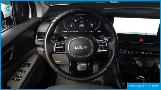 KIA CARNIVAL DIESEL 7-SEATER OUTDOOR