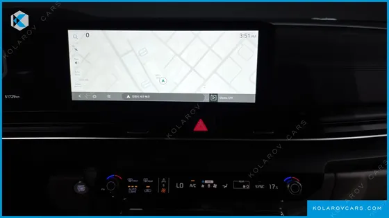 KIA CARNIVAL DIESEL 7-SEATER OUTDOOR