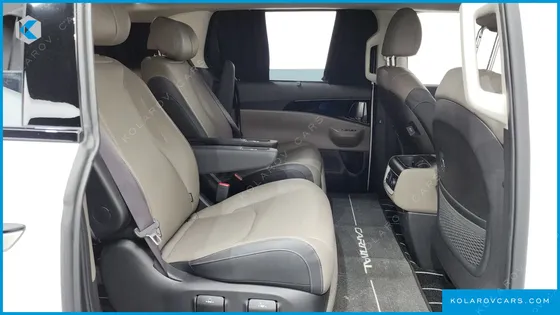 KIA CARNIVAL GASOLINE 7-SEATER SIGNATURE