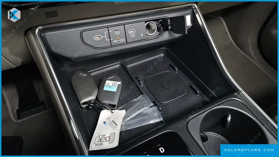 KIA CARNIVAL DIESEL 9-SEATER SIGNATURE