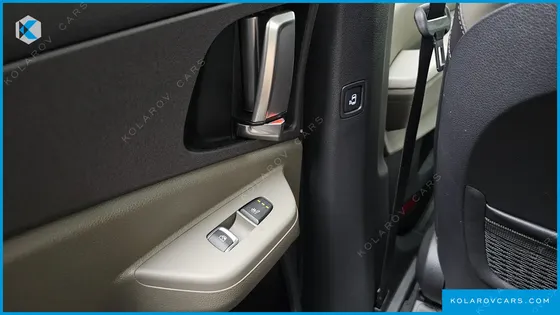 KIA CARNIVAL DIESEL 9-SEATER NOBLESSE